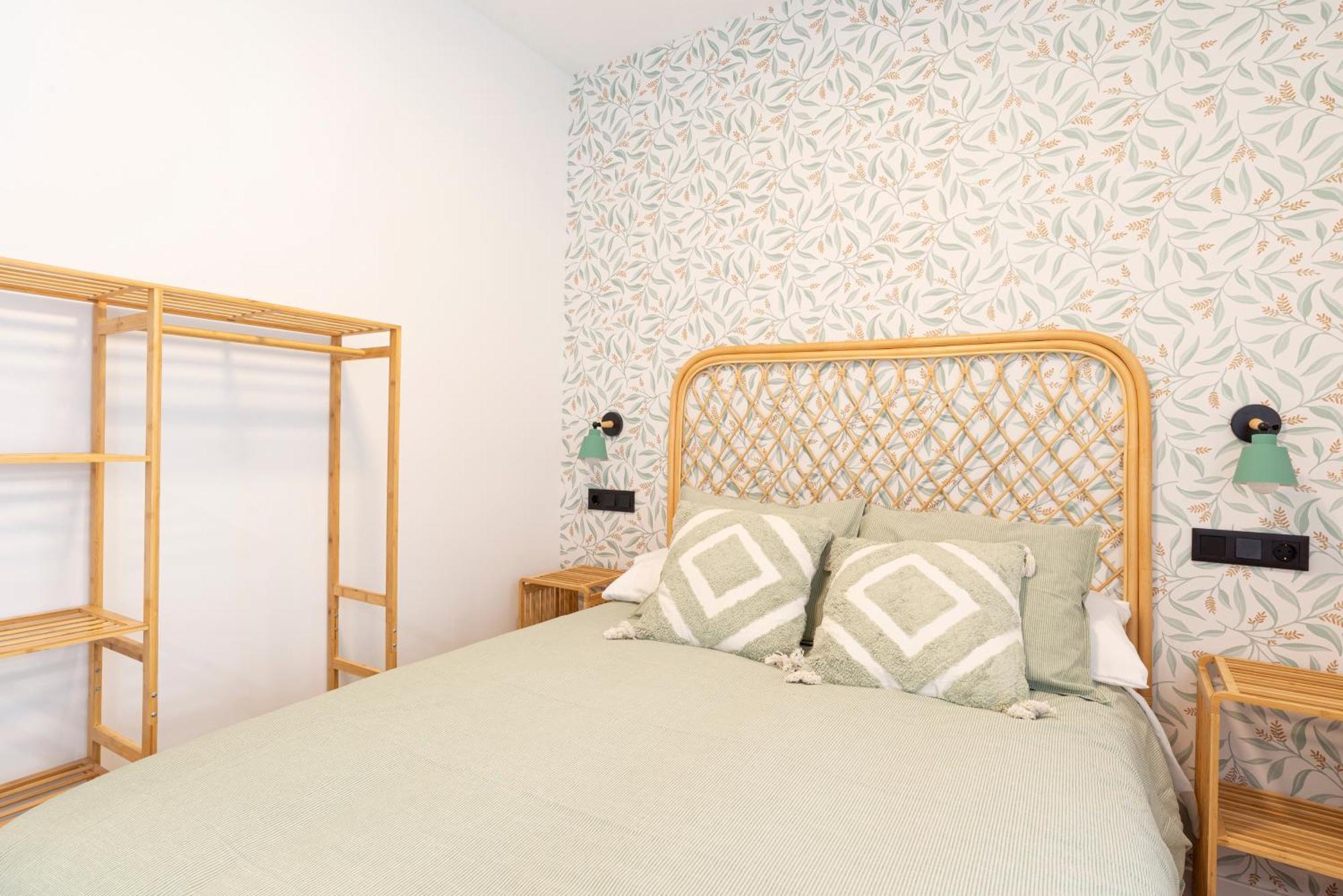 II Cozy & Modern Apartment Ayr Малага Екстериор снимка